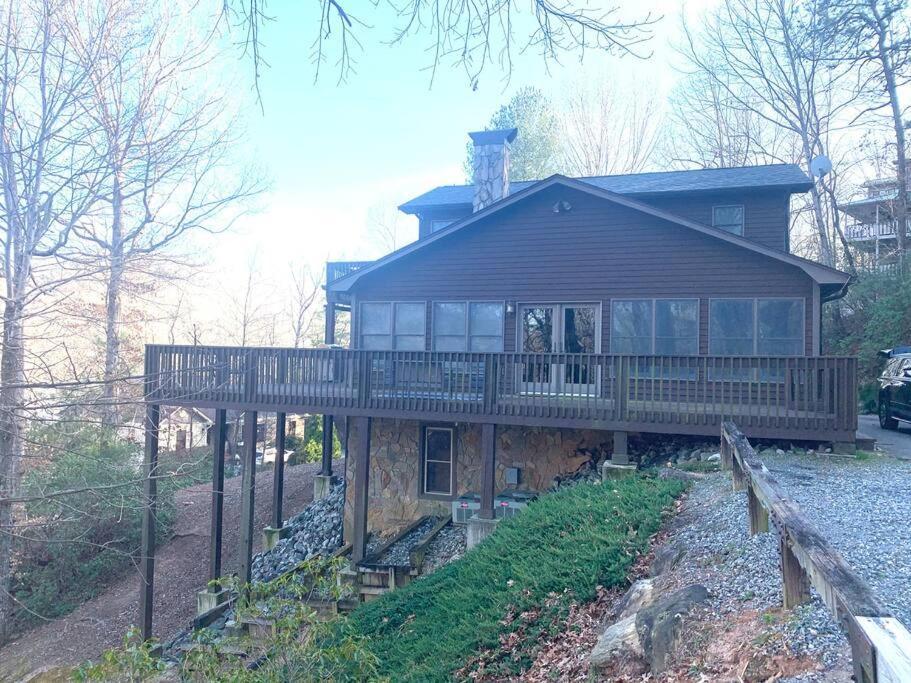 Lure Me Inn - Walk To All Resort Amenities Lake Lure Exterior foto