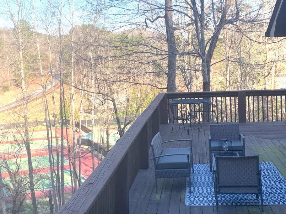 Lure Me Inn - Walk To All Resort Amenities Lake Lure Exterior foto